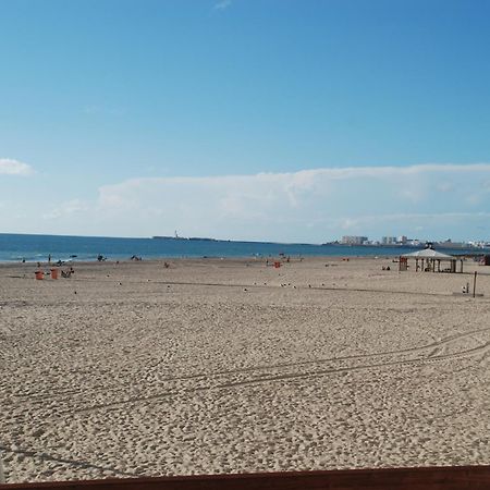 Brisas Estadio Playa Victoria Cadiz Ngoại thất bức ảnh
